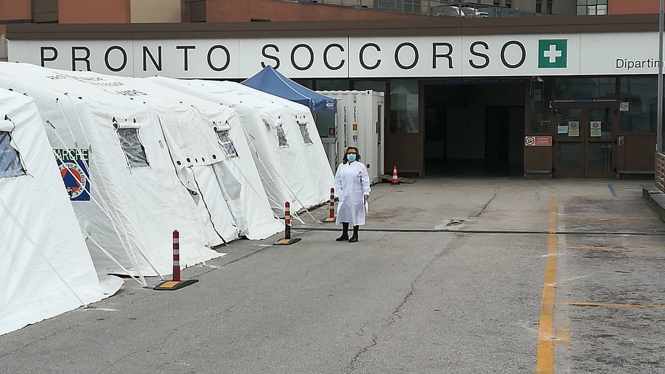 La española que dirige un hospital del coronavirus en Italia: Esto es apocalíptico