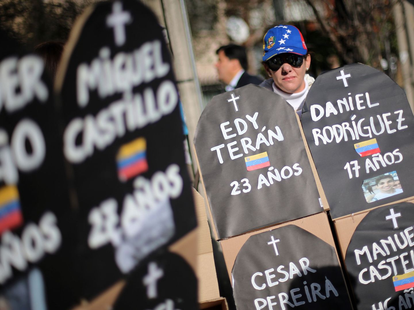 Protesta por las muertes durante las marchas de la oposición en Venezuela. (EFE)