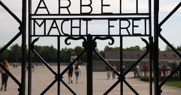 Foto: Entrada al campo de concentración de Dachau, cerca de Múnich, en agosto de 2017. (Reuters)