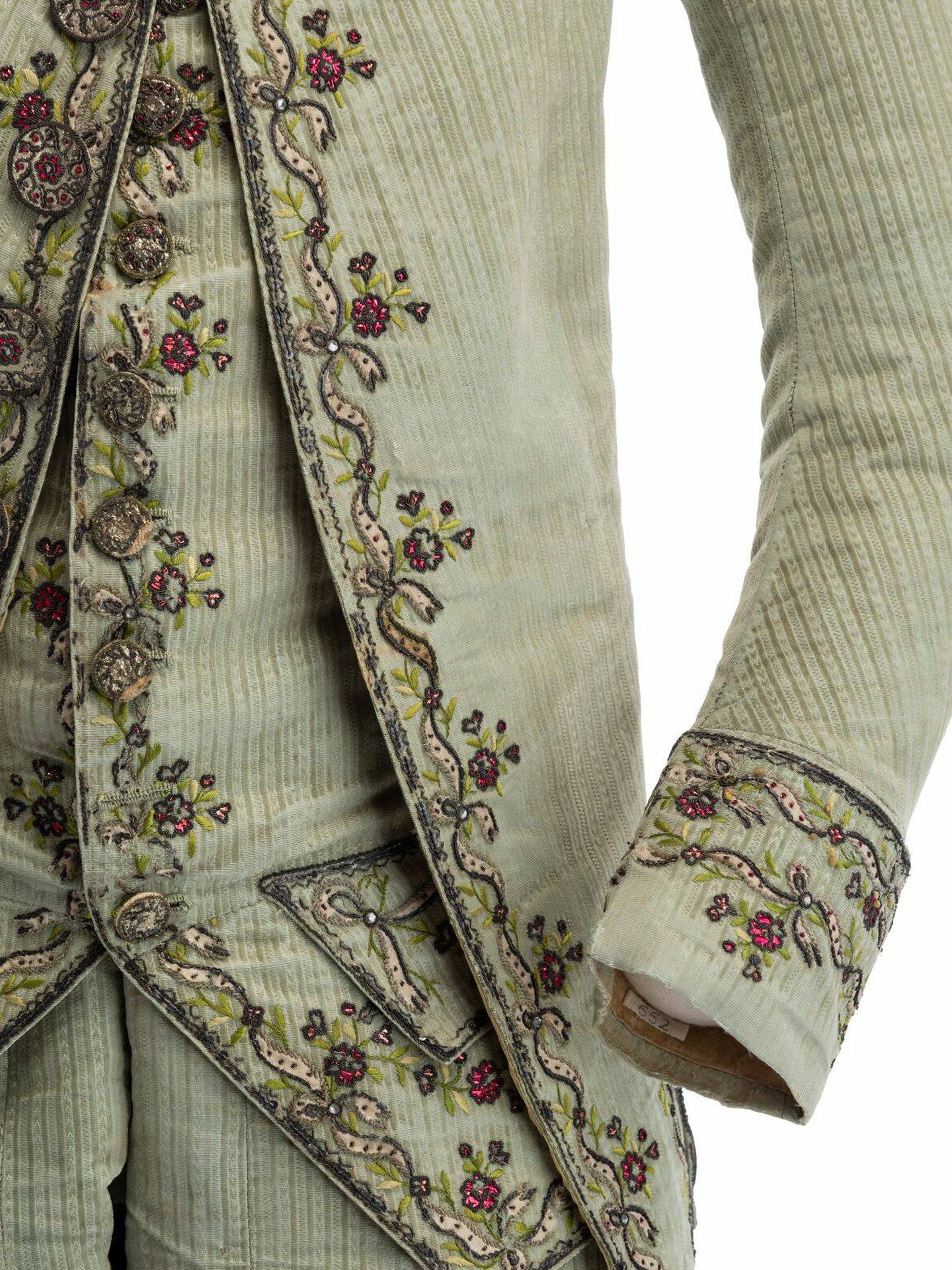 Museo del Traje': ¿por qué desapareció el hombre de la moda en el siglo XIX?