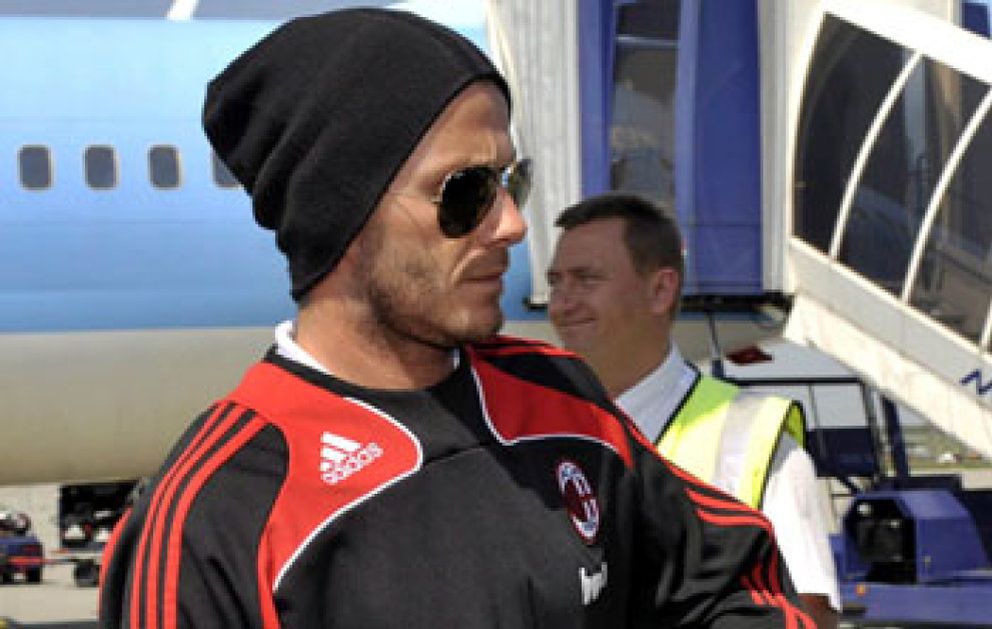Foto: Beckham confirma que desea volver a jugar en el Milan "lo antes posible"