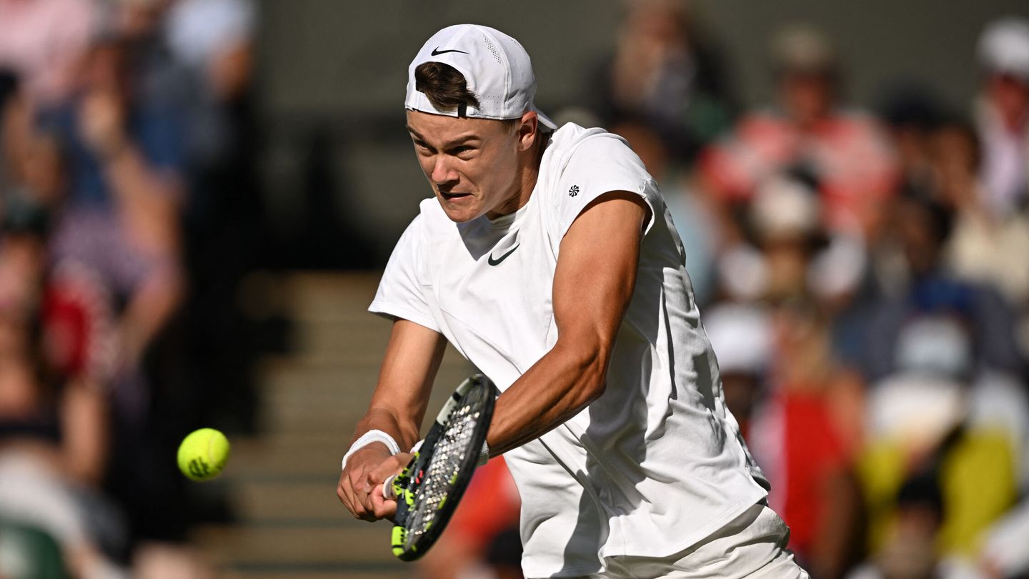 Rune demostró por qué está llamado a ser un coco del tenis. (Reuters/Dylan Martinez)