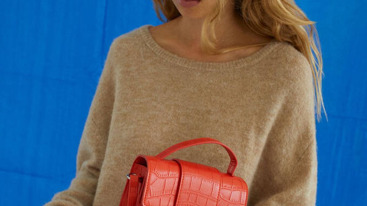 El bolso bandolera de Parfois que lleva tu look a sobresaliente por 16 euros