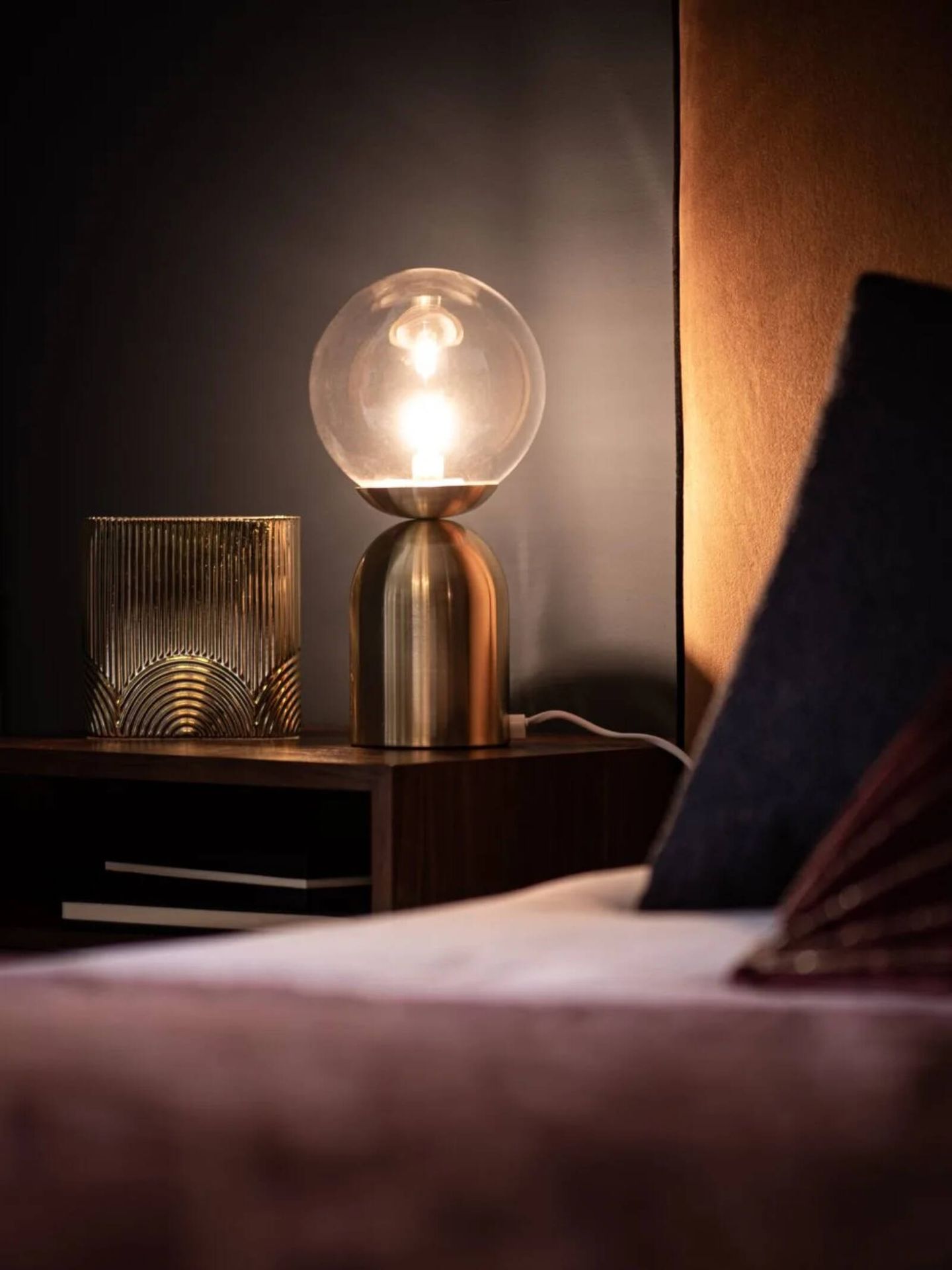 Lámparas de Ikea y Maisons du Monde para dar calidez al invierno. (Cortesía/ Maisons du Monde)