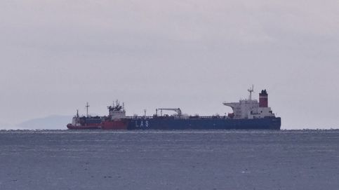 El 'cazador' de petroleros rusos detecta trasvases frente a Canarias tras el cerco a la vía ceutí
