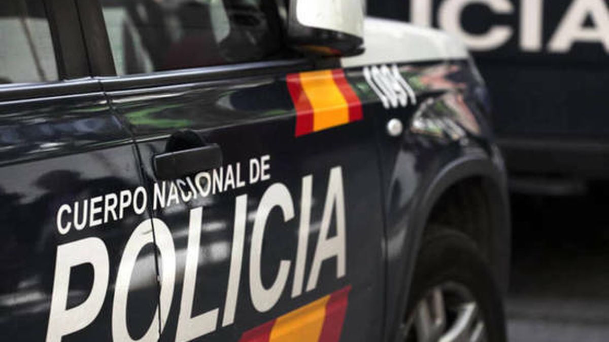 Detenidos dos hombres por presuntamente estafar más de 30.000 euros con 155 tarjetas de crédito robadas