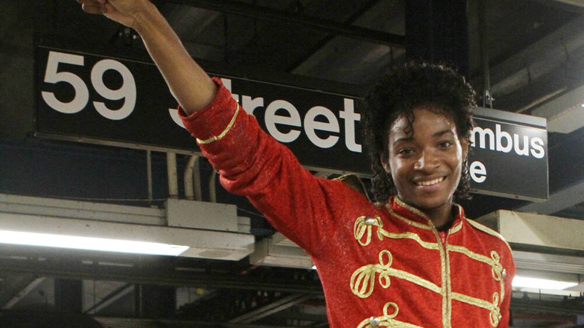 Un exmarine estrangula a un imitador de Michael Jackson hasta matarle en el metro de Nueva York