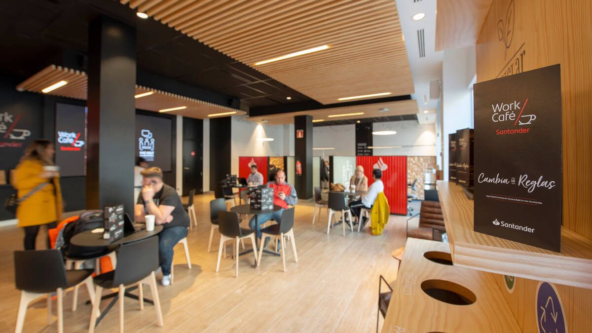 Continúa la fiebre por las 'flagship': Santander transformará nuevas oficinas en 'Work cafés' 