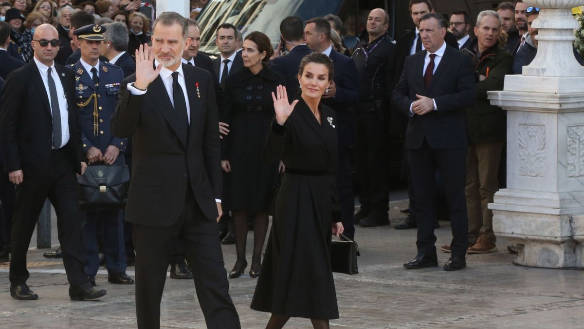 Los reyes Felipe y Letizia se reencontrarán con Juan Carlos I y doña Sofía en la misa funeral de Constantino de Grecia