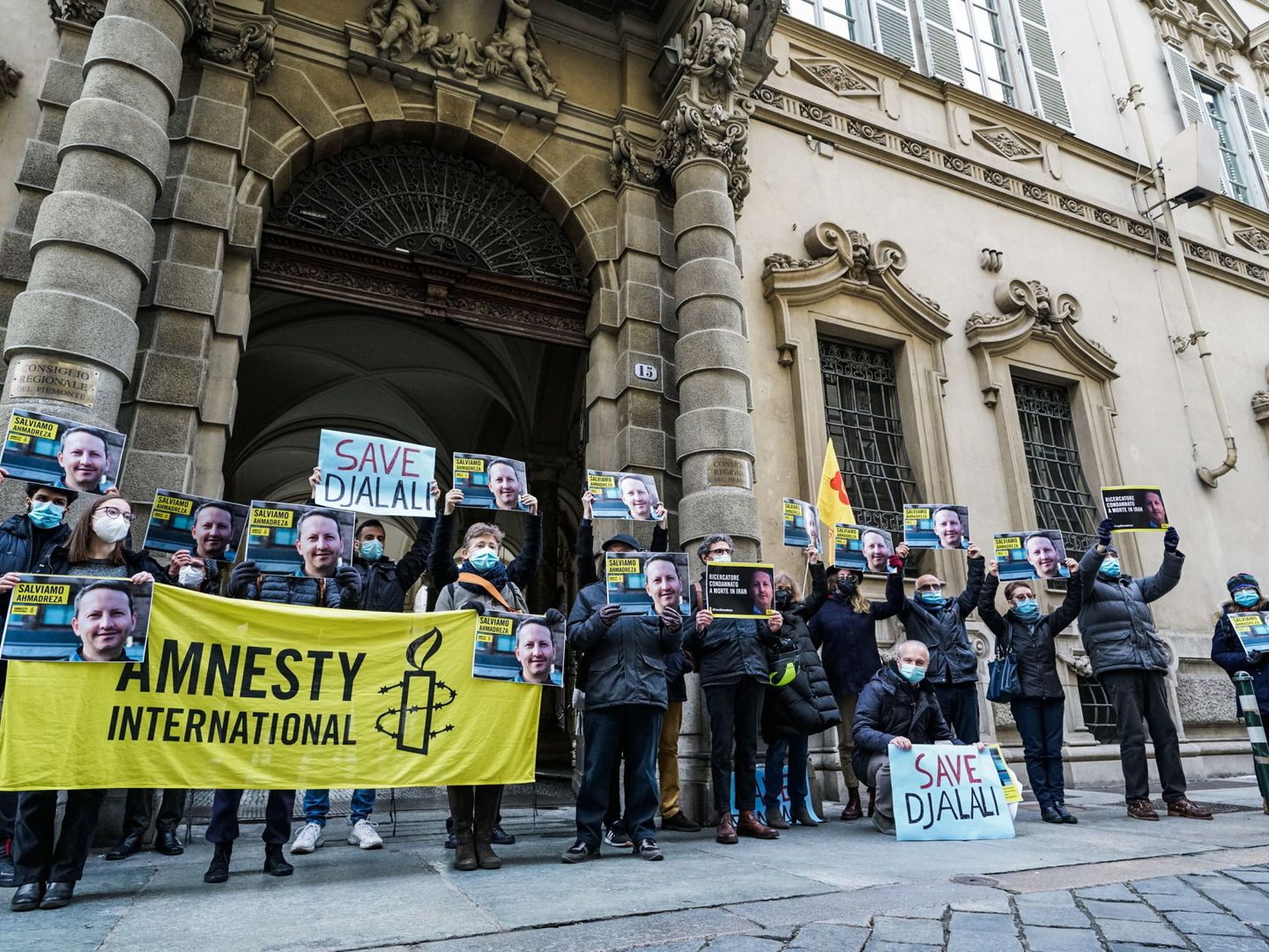 Protesta organizada por Amnistía Internacional. (EFE EPA/Tino Romano)