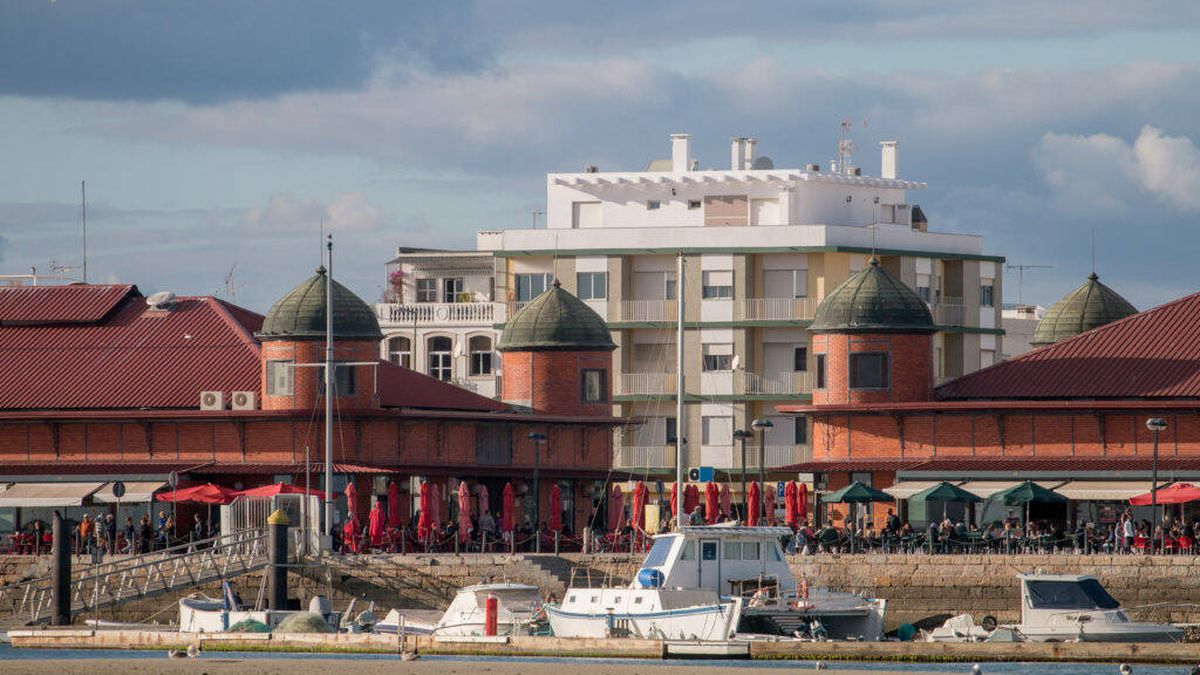 Esta ciudad de Portugal quería dejar de tener tantos turistas y encontró la solución: fundirles a impuestos