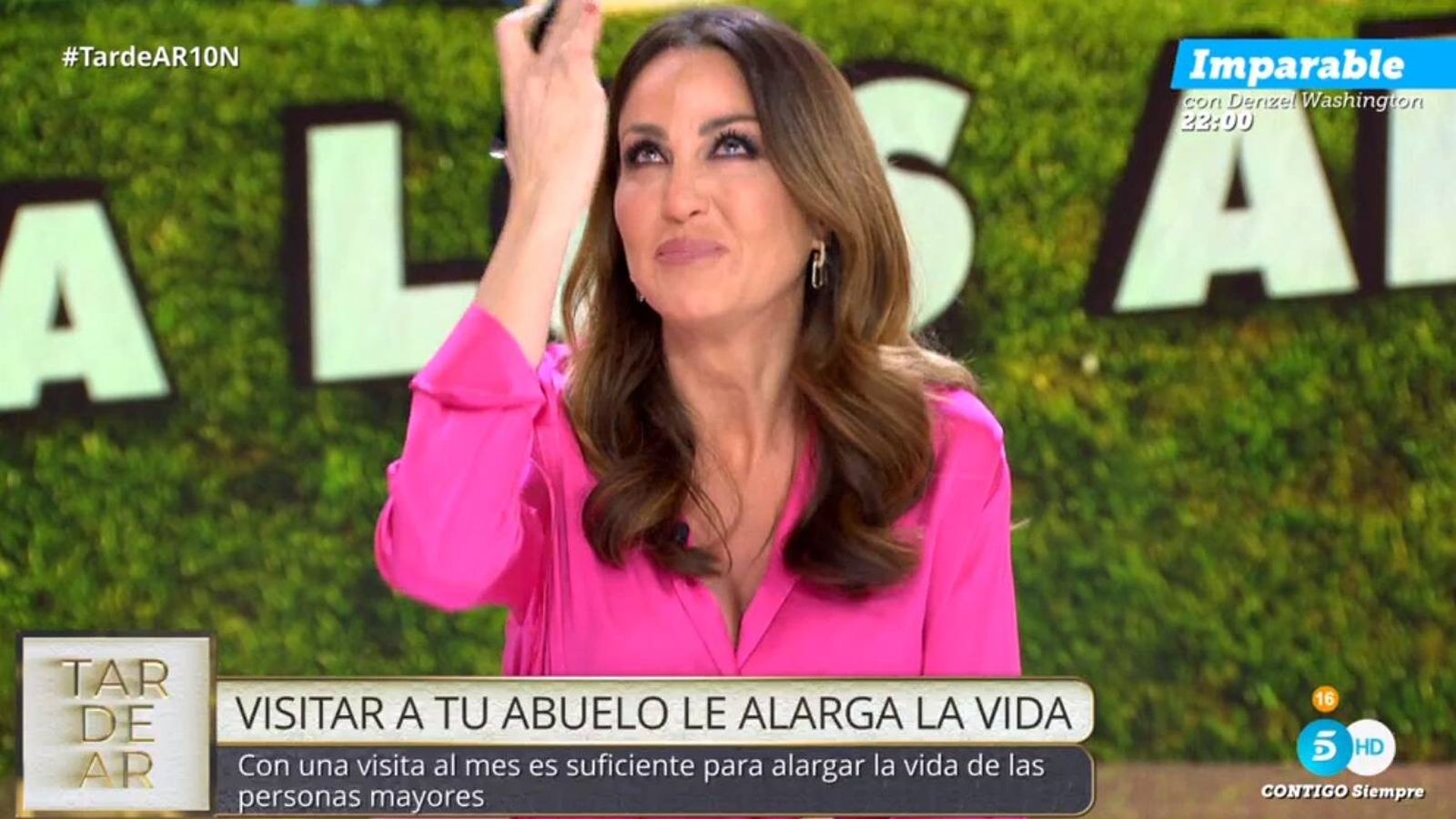Beatriz Archidona, presentadora de 'TardeAR'. (Mediaset España)