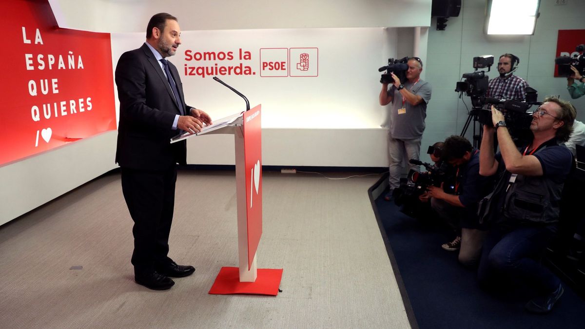 El PSOE rechaza una coalición, aunque se abre a incluir a "miembros" de Podemos