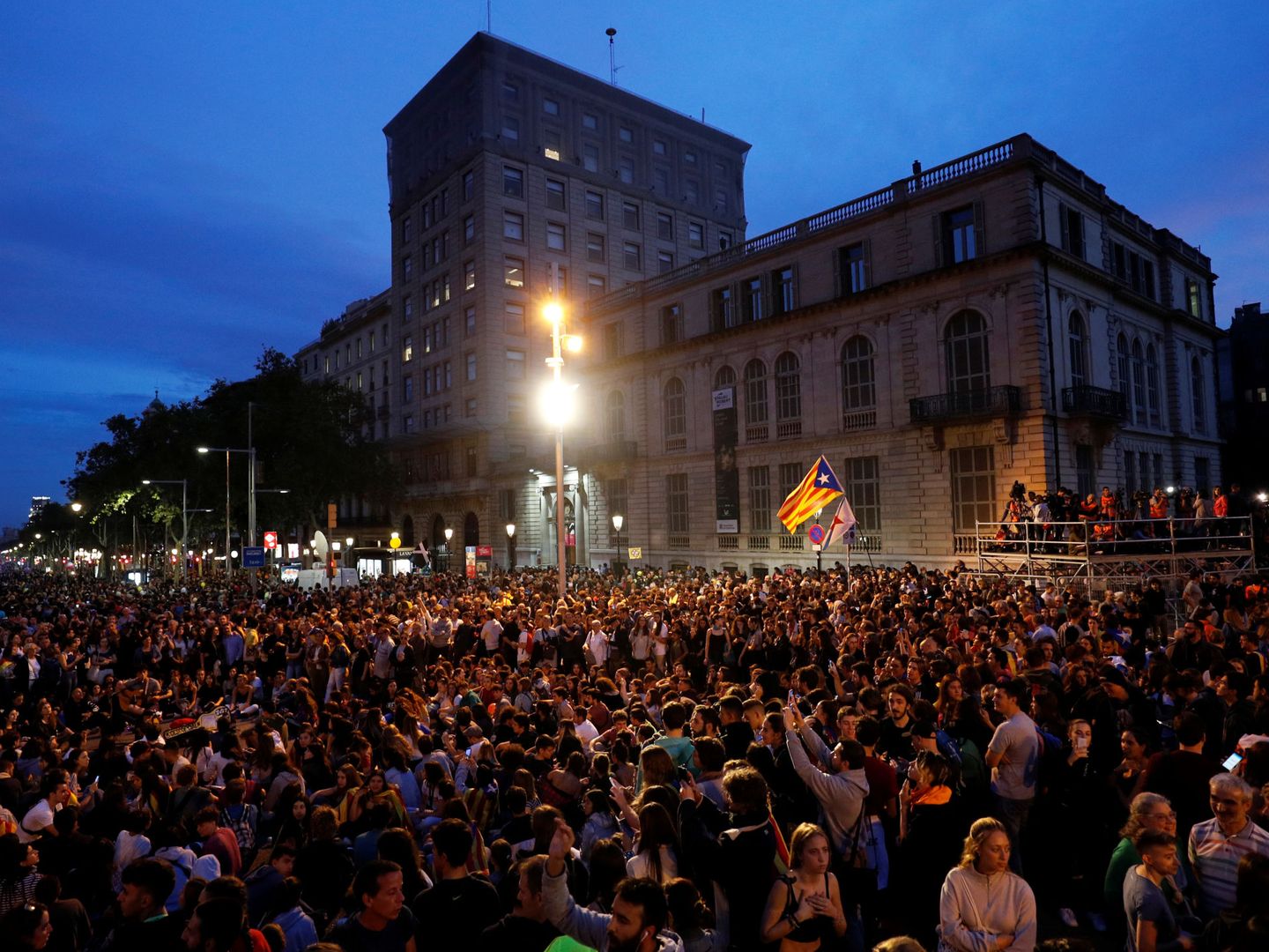 Imagen de la tarde de protestas en Barcelona. (Reuters)