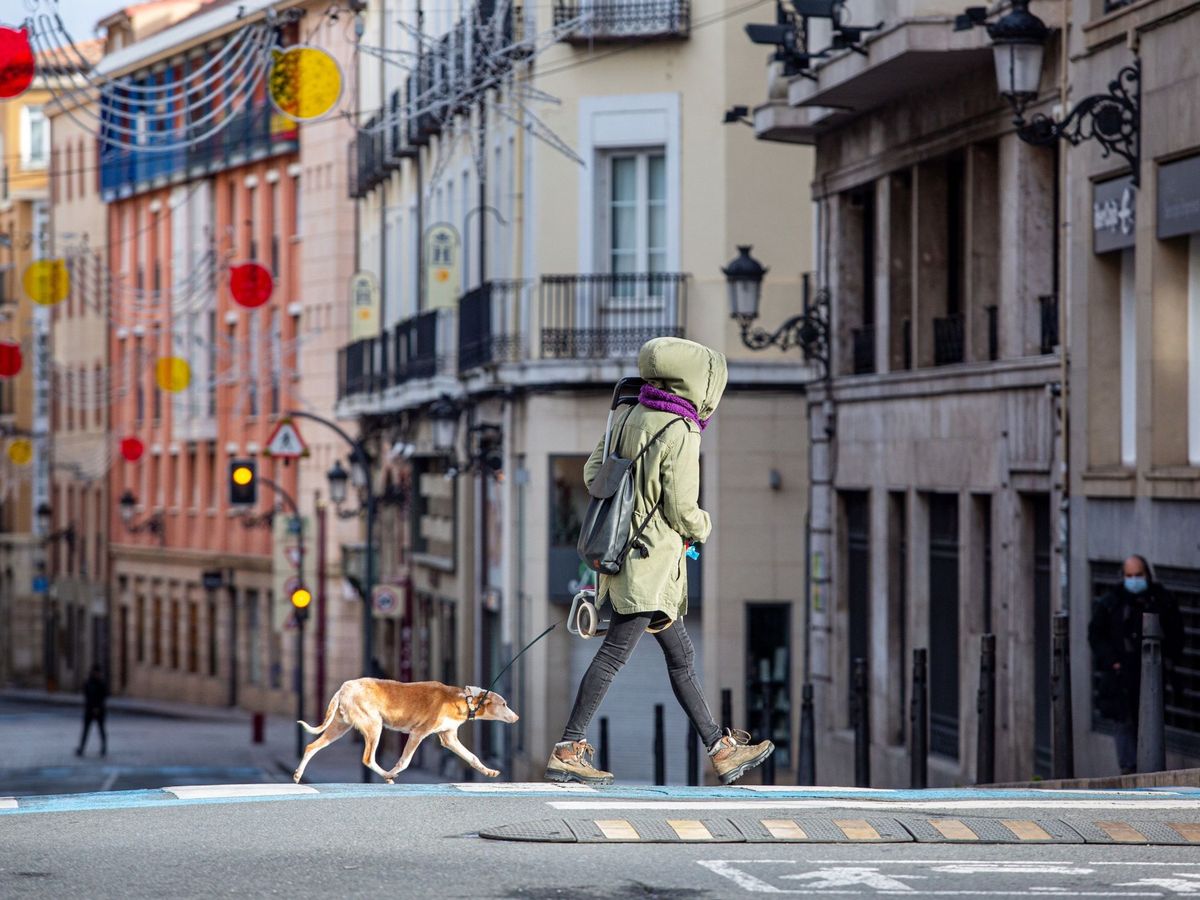 Foto: Una calle de Logroño, vacía el pasado enero. (EFE)