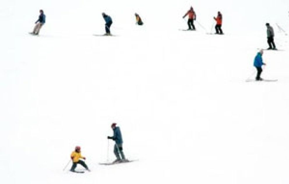 Foto: Las lesiones de rodilla, hombro y codo, las más habituales en las pistas de esquí