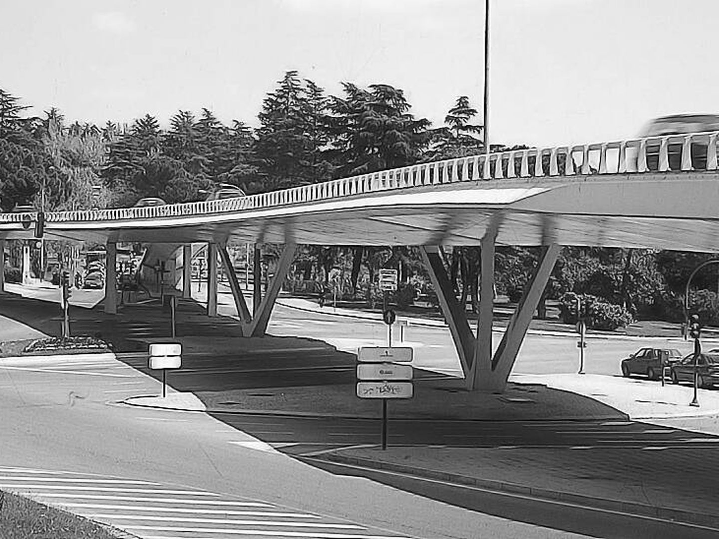 El nuevo Puente de los Franceses, en el distrito de Moncloa, en una imagen de archivo. (Cedida: COAM)