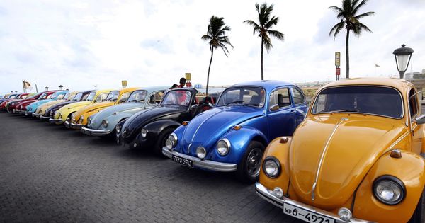 Foto: Volkswagen Beetle, adiós a un mito (EFE EPA/M.A.Pushpa Kumara)