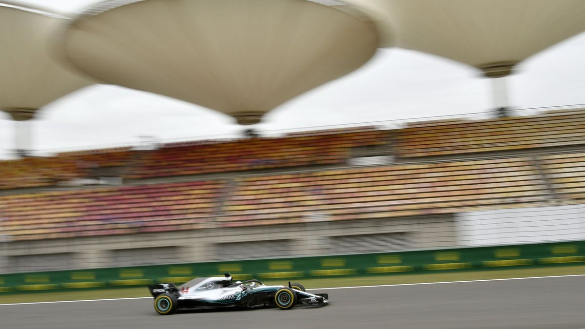 Igualdad total y ¿real? entre Mercedes y Ferrari con Hamilton primero