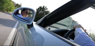 Post de El 'trader' asturiano que cobra 295.000 euros por un curso y se pasea en Porsche por YouTube