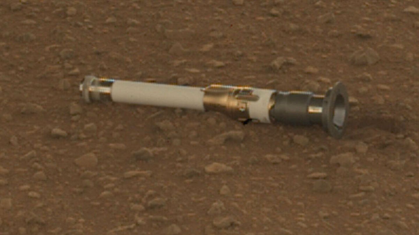 Perseverance deposita su primera muestra en la superficie marciana. (NASA)