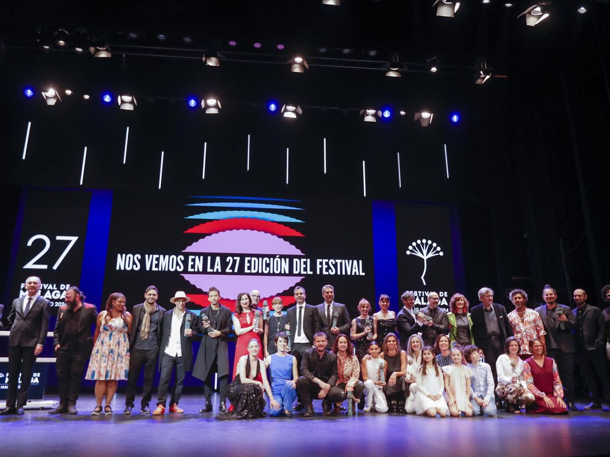 Foto: Los premiados, en la gala de clausura del Festival de Cine de Málaga 2023. (EFE/Jorge Zapata)