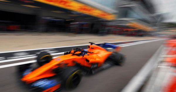 Foto: Fernando Alonso, en la única sesión de libres en la que participó el viernes. (EFE)