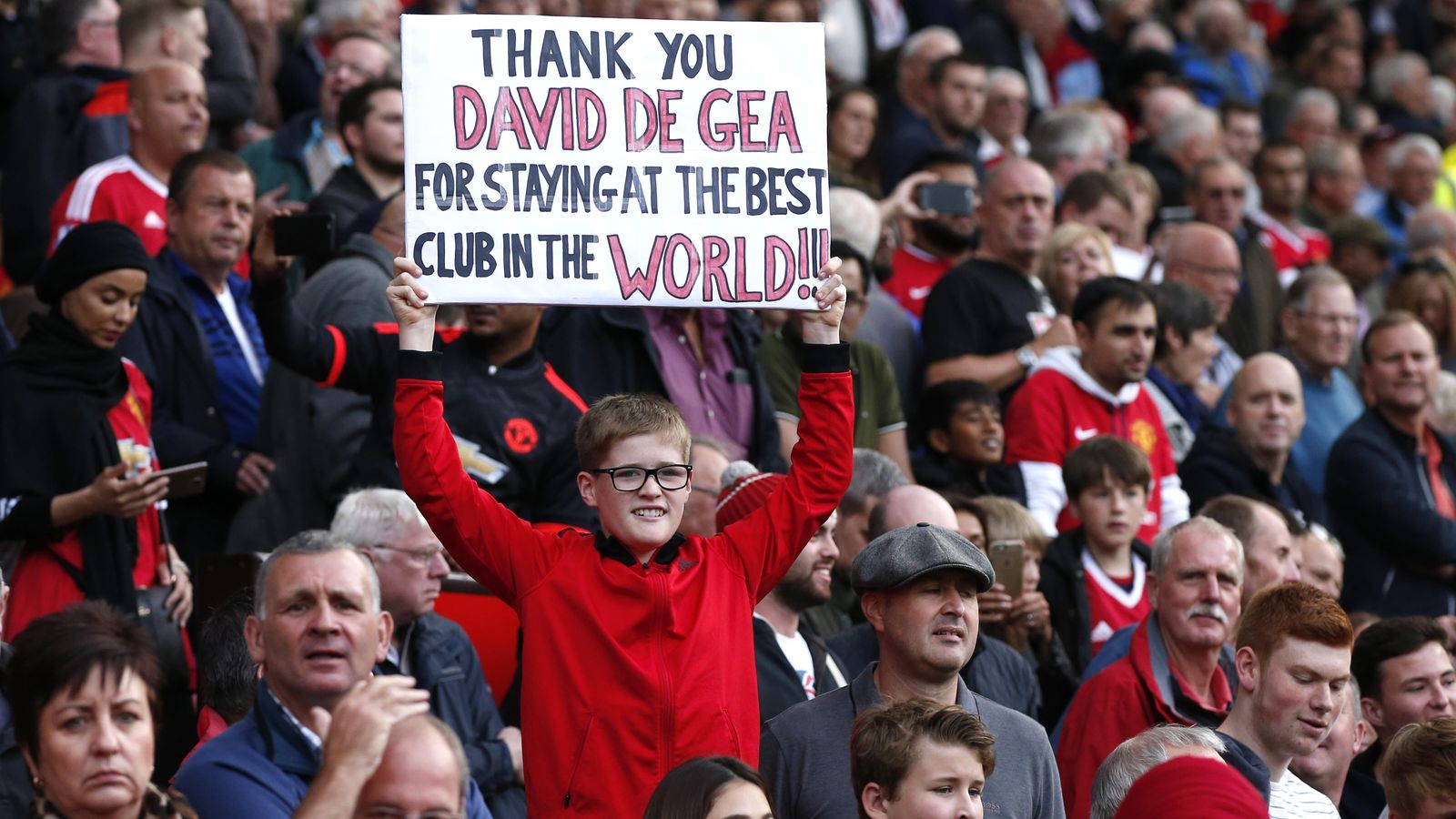 Foto: La afición del Manchester United tributó un gran recibimiento a De Gea (Reuters)