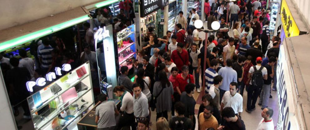 Foto: Los centros comerciales salvan 2012 pese a la caída del consumo tras facturar un 2,2% menos
