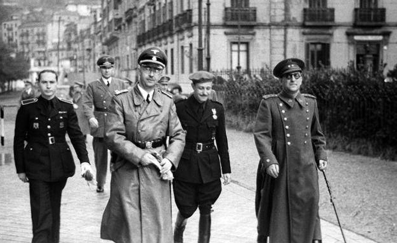 Himmler, dando un paseo por San Sebastián. (RTVE)