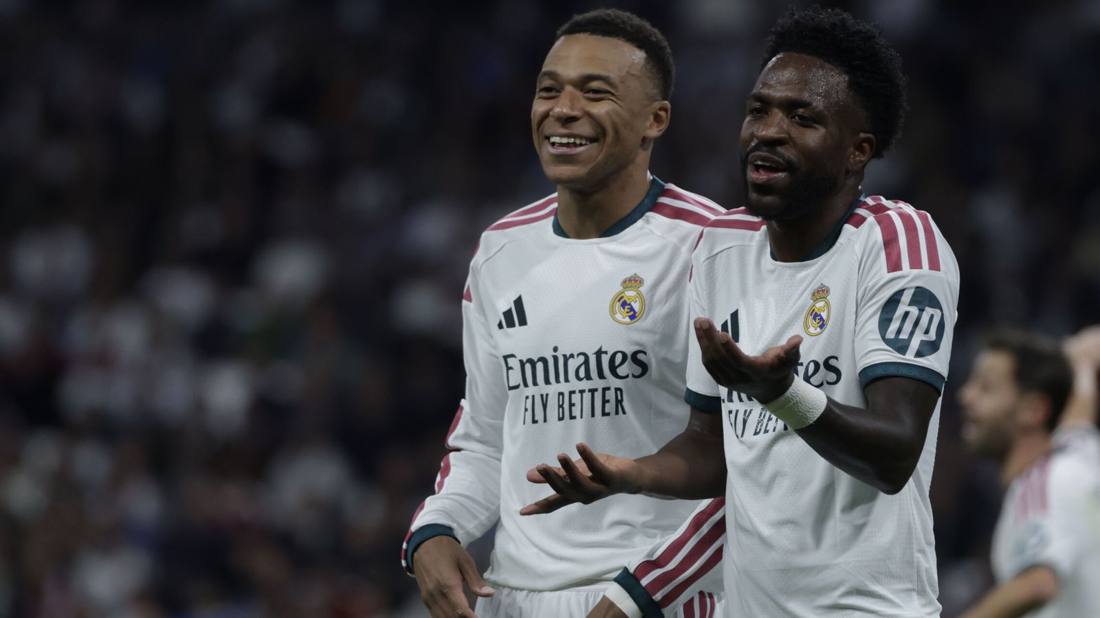 Mbappé: "Está bien que Vinícius esté triste porque quiere dar mucho al equipo"