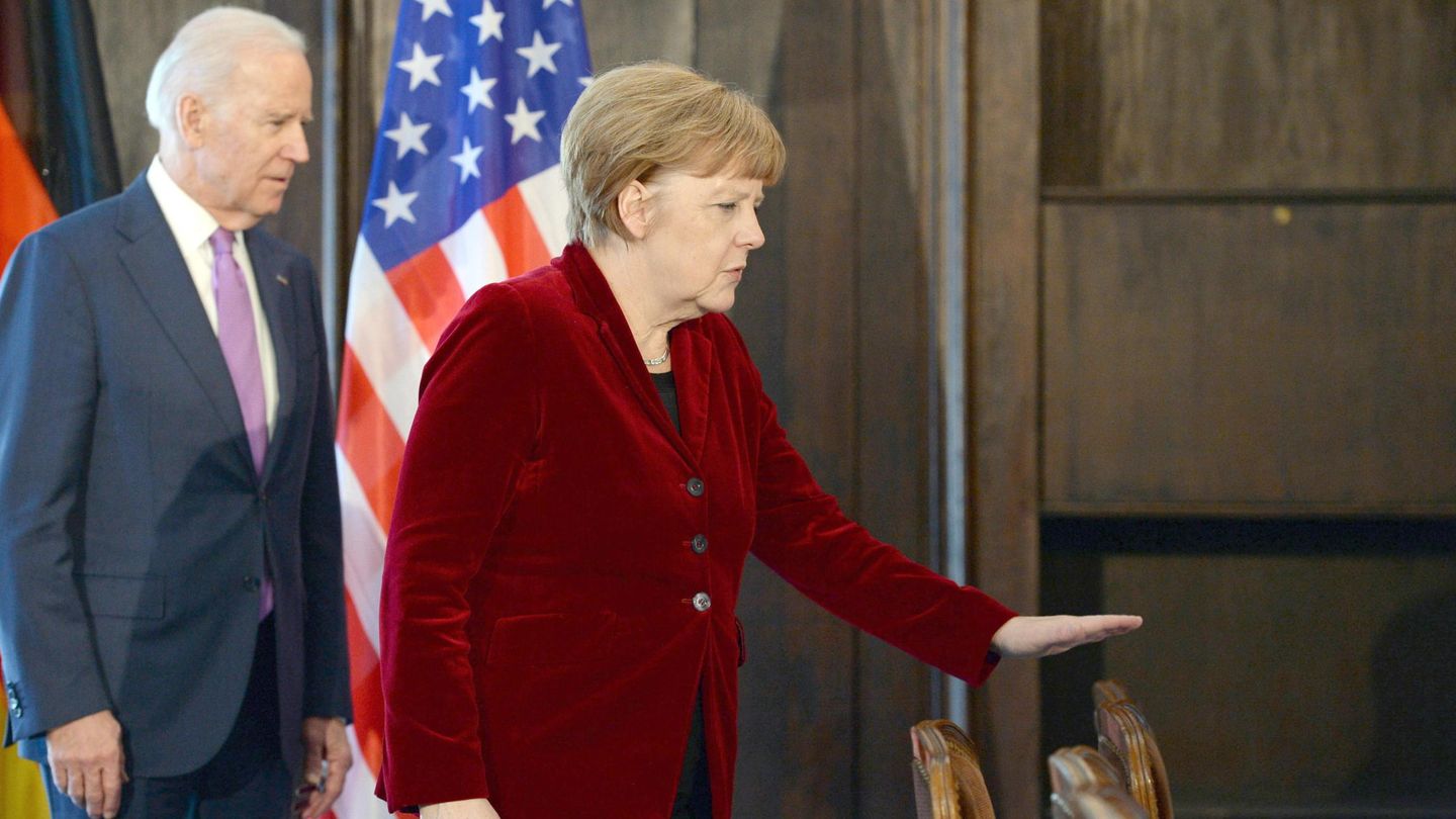 El presidente-electo de EE.UU., Joe Biden, y la canciller alemana, Angela Merkel, en una foto de archivo. (EFE)