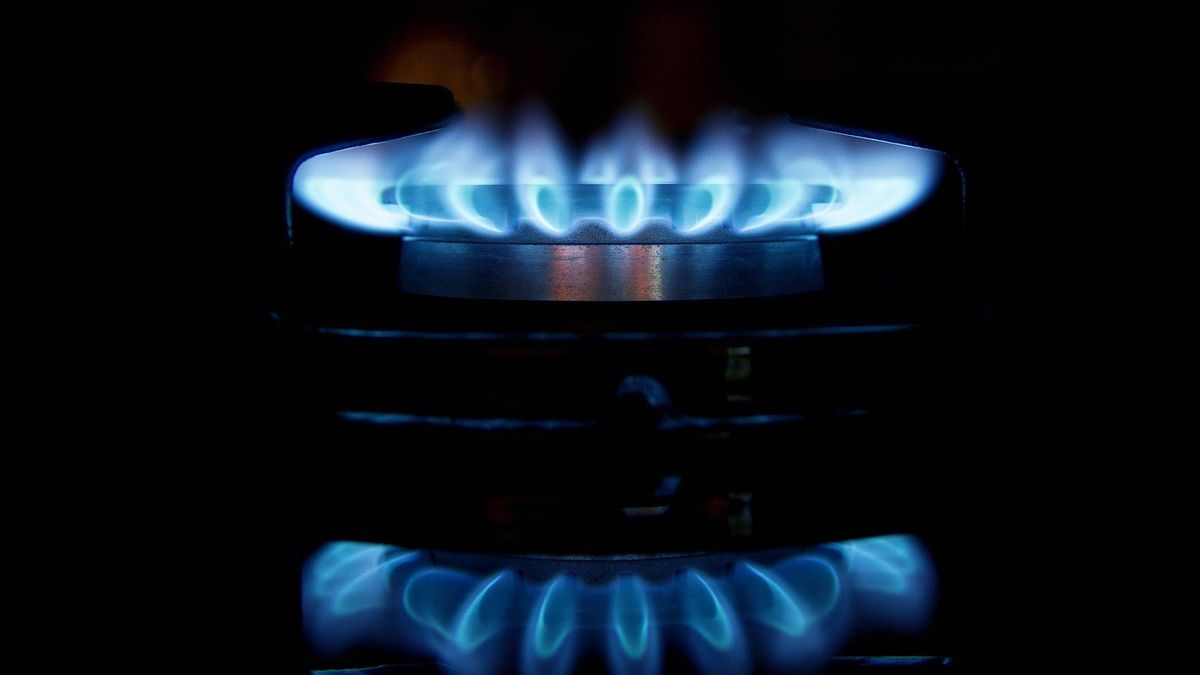 La tarifa regulada de gas natural para los hogares baja un 30% a partir de este 1 de abril