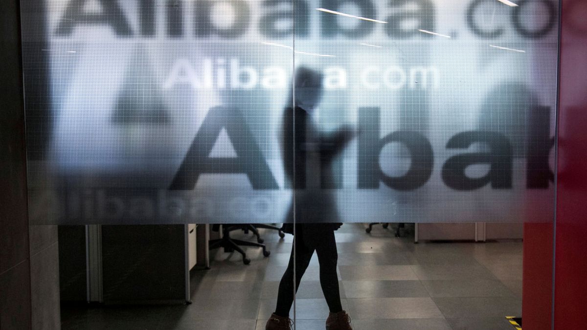 El gigante chino Alibaba puja por comprar Imagina para quedarse con el fútbol español