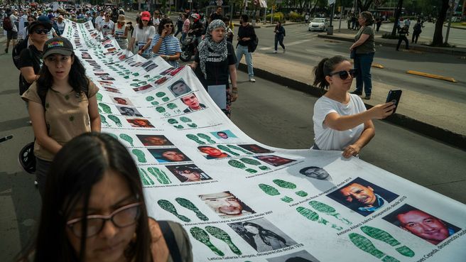 Foto de Marcha de protestas en México por los desaparecidos