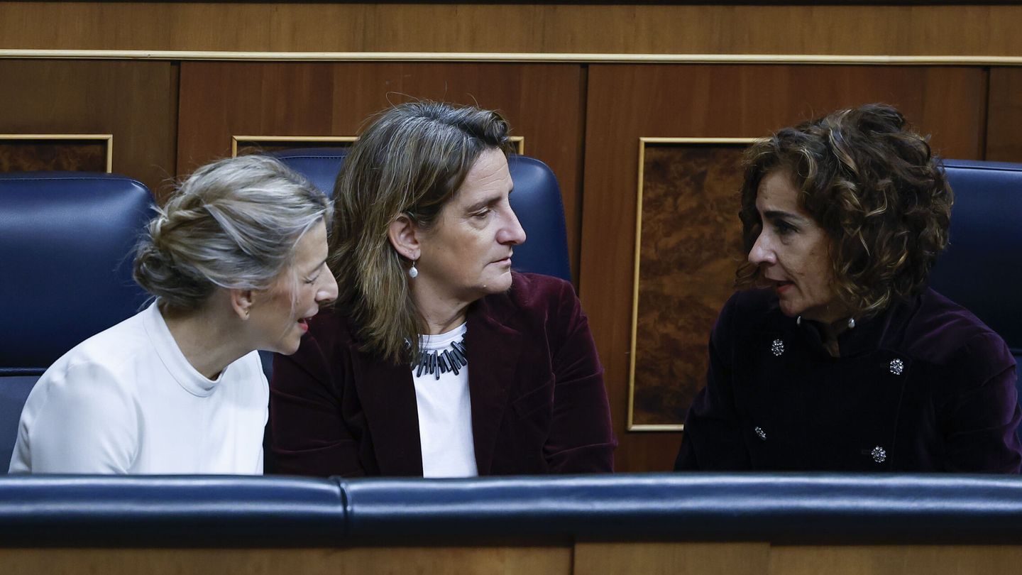 Yolanda Díaz, Teresa Ribera y María Jesús Montero. (EFE/Chema Moya)