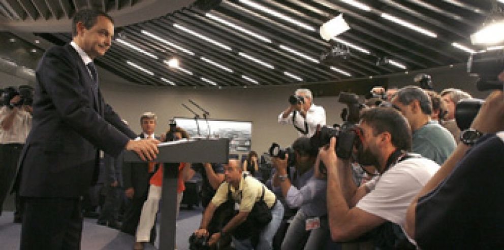 Foto: Zapatero debería adelantar las elecciones, según los lectores de ‘El Confidencial’