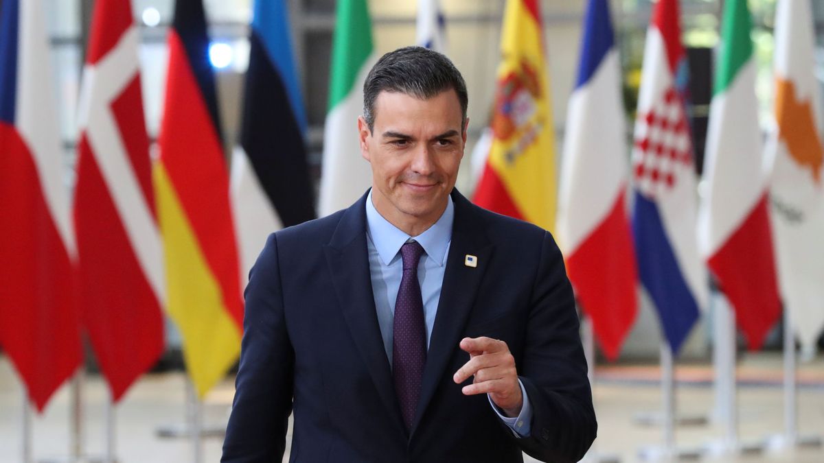 Sánchez pide a PP y Cs "responsabilidad" y "facilitar la investidura"