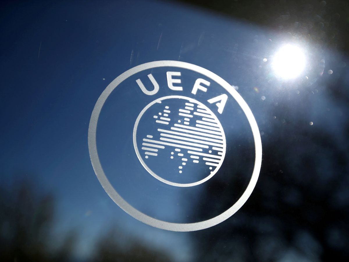 Foto: Logo de la UEFA en su sede en Suiza. (Reuters)