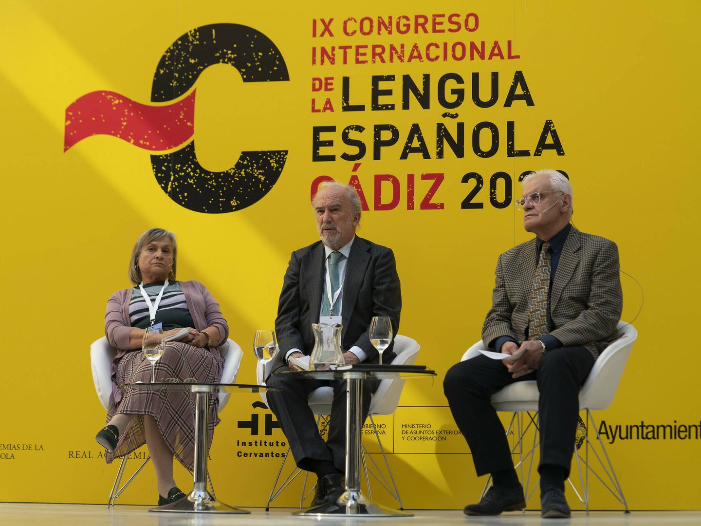 Teresa Cabré, Santiago Muñoz Machado y Víctor Freixanes (RAE)