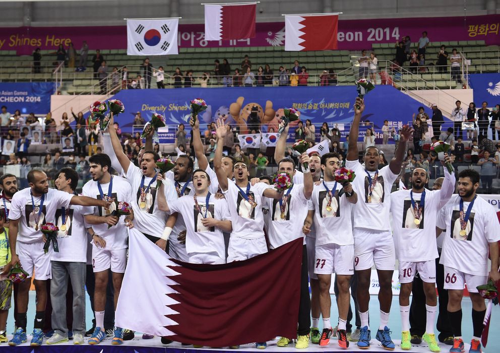 Foto: Qatar ganó el oro en los Juegos Asiáticos tras superar a Corea del Sur por 24-21 (Imago)