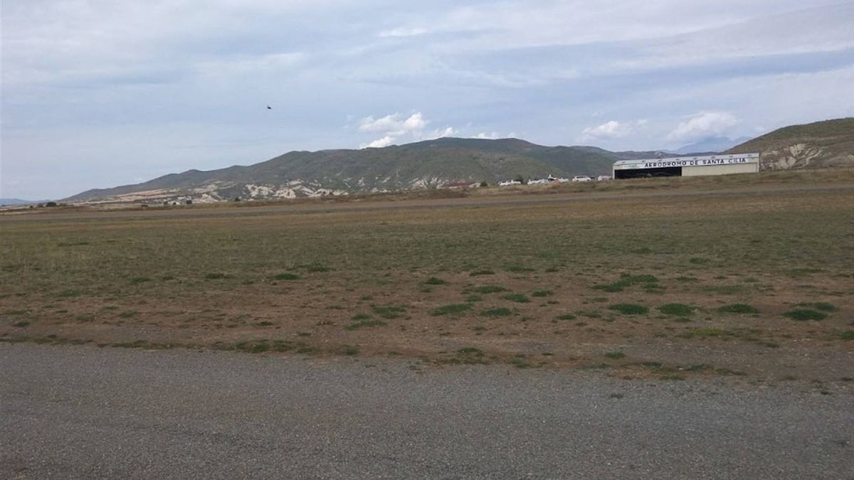 Un herido grave y 10 leves al salirse de la pista un avión militar en Jaca (Huesca)