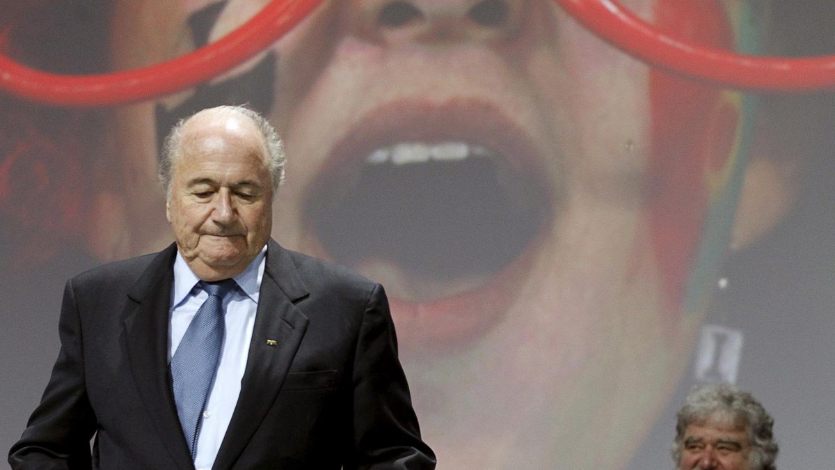La Fiscalía suiza no descarta interrogar a Blatter y Valcke por el escándalo de la FIFA