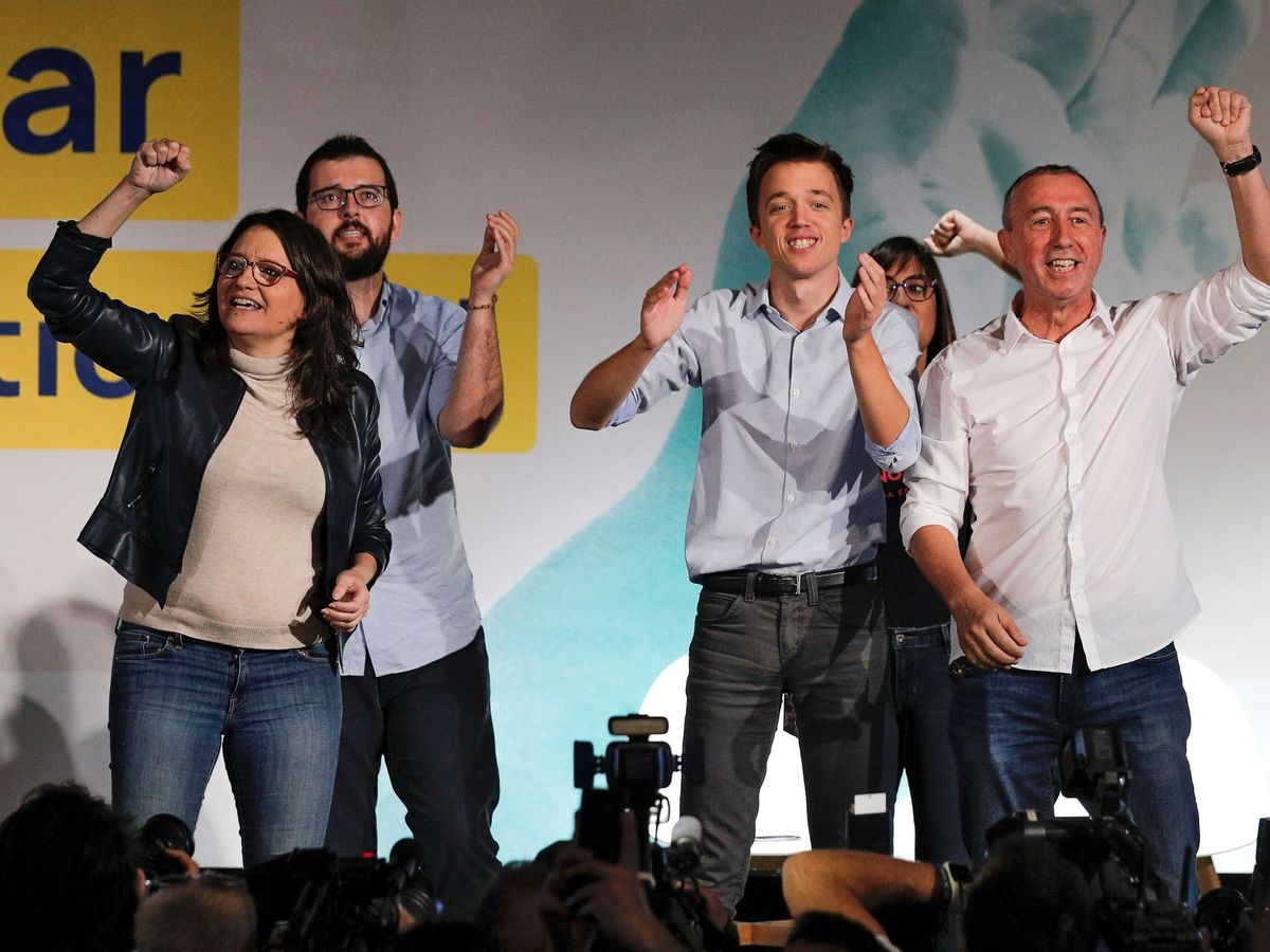 Foto: Errejón, Baldoví y Oltra participan en el acto de Compromís-Més País en Valencia. (EFE)