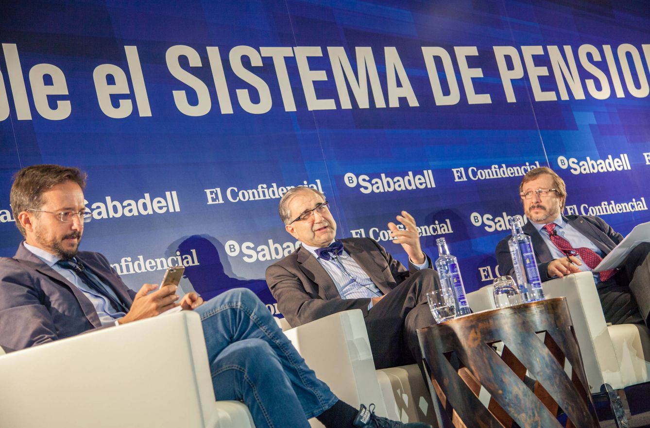Ignacio Conde-Ruiz, José Antonio Herce y Carlos Sánchez. (Foto: Jorge Alvaro Manzano)