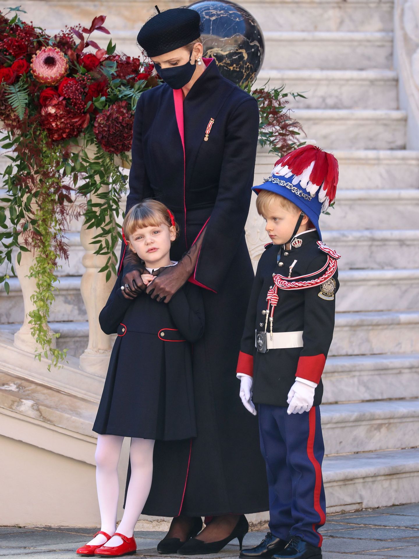 Charlène y sus hijos, los príncipes Jacques y Gabriella. (EFE)