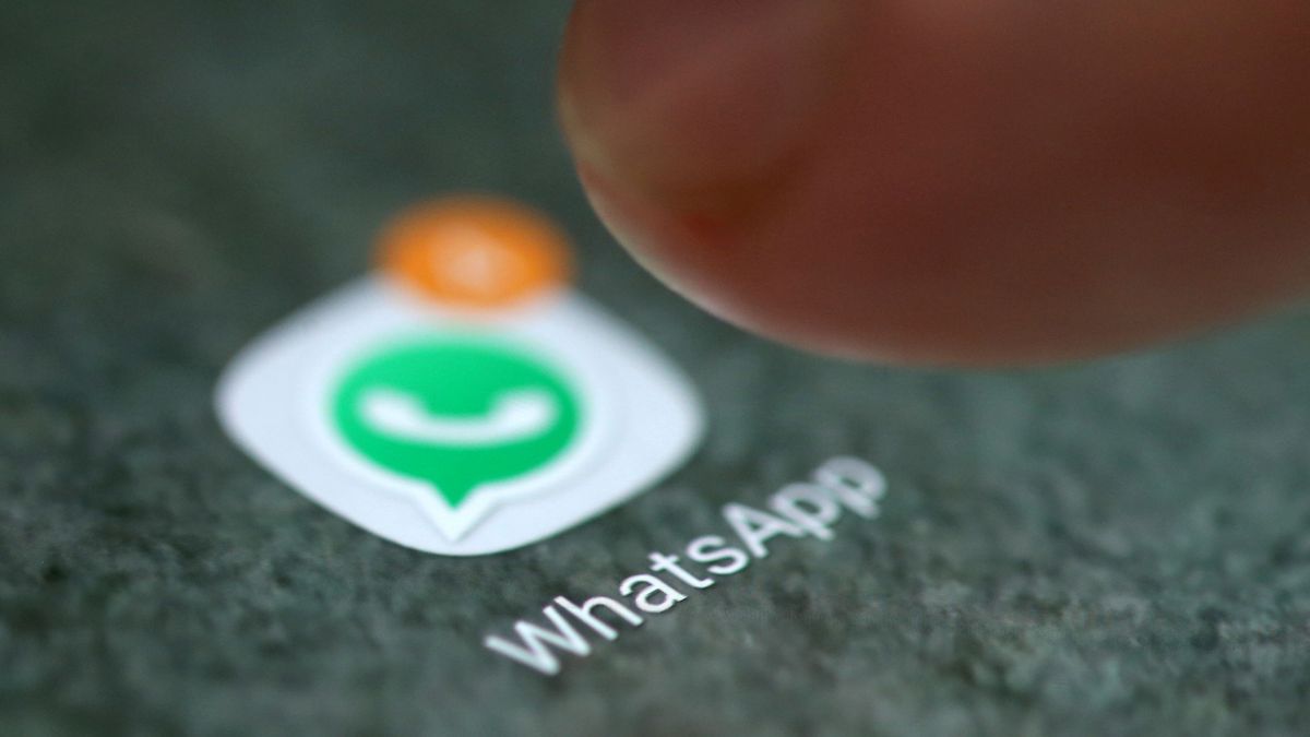 "Esperando el mensaje": ¿qué significa este aviso de WhatsApp y cómo se puede ver lo escrito?               