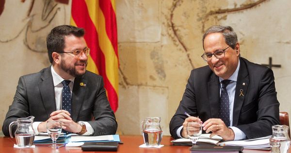 Foto: El presidente de la Generalitat, Quim Torra, a la derecha. (EFE)