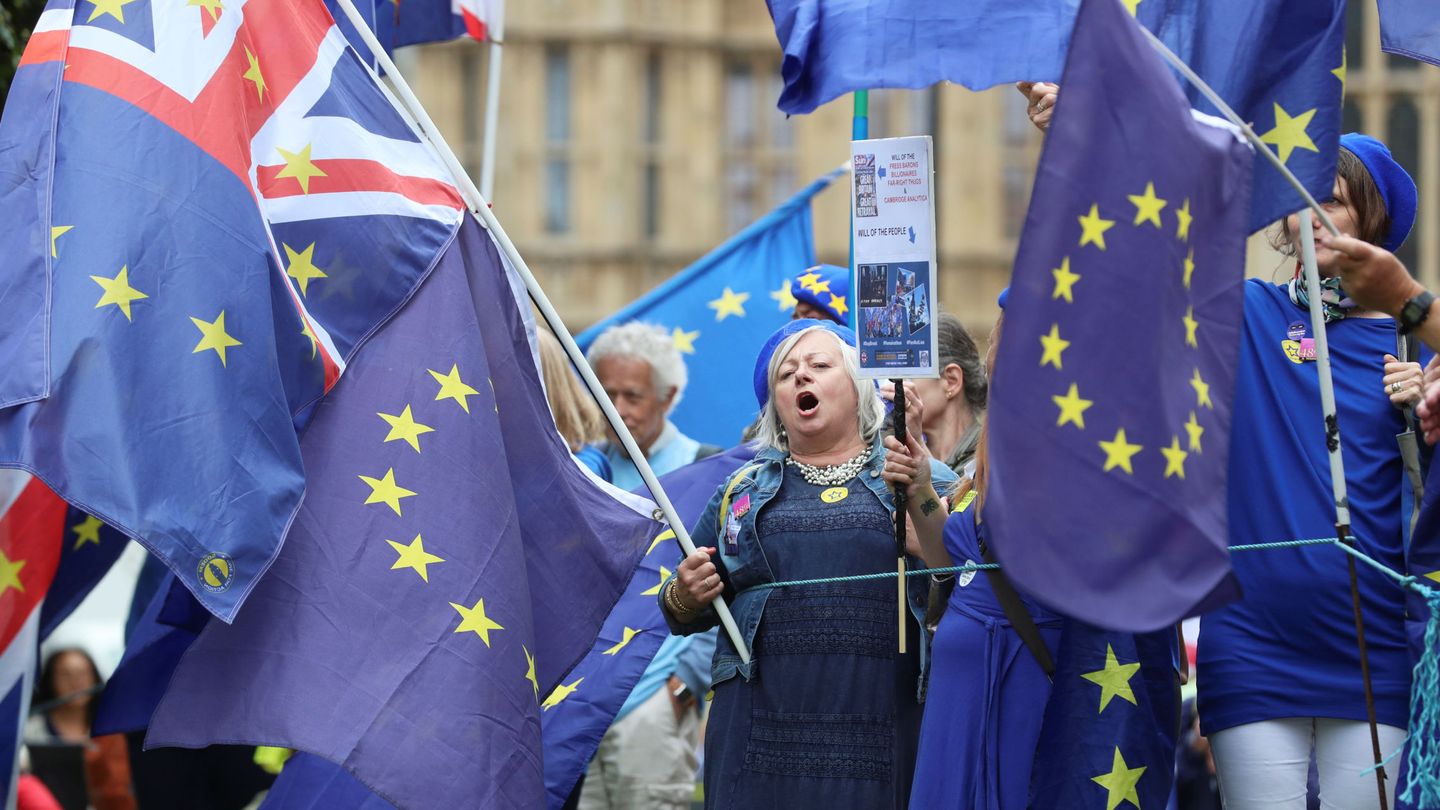 Detractores del Brexit en una manifestación en Londres. (Reuters)