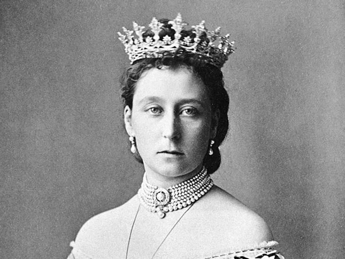 Foto: La princesa Alicia del Reino Unido con la tiara de Hesse. (Dominio público/Franz Backofen)